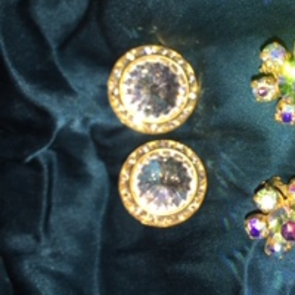 earrings - Picture 3 of 4